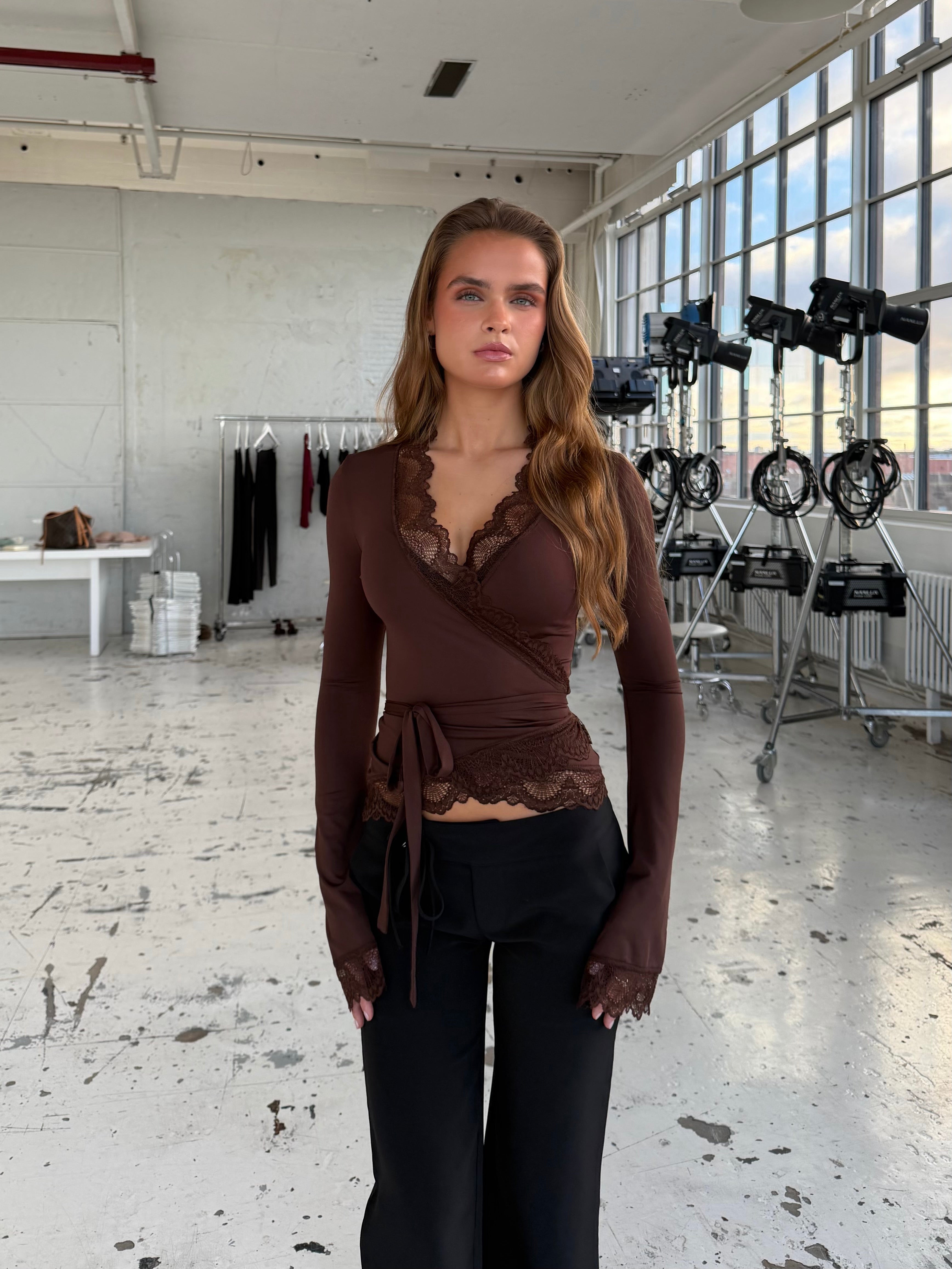 New ballerina basic lace top - mørk brun