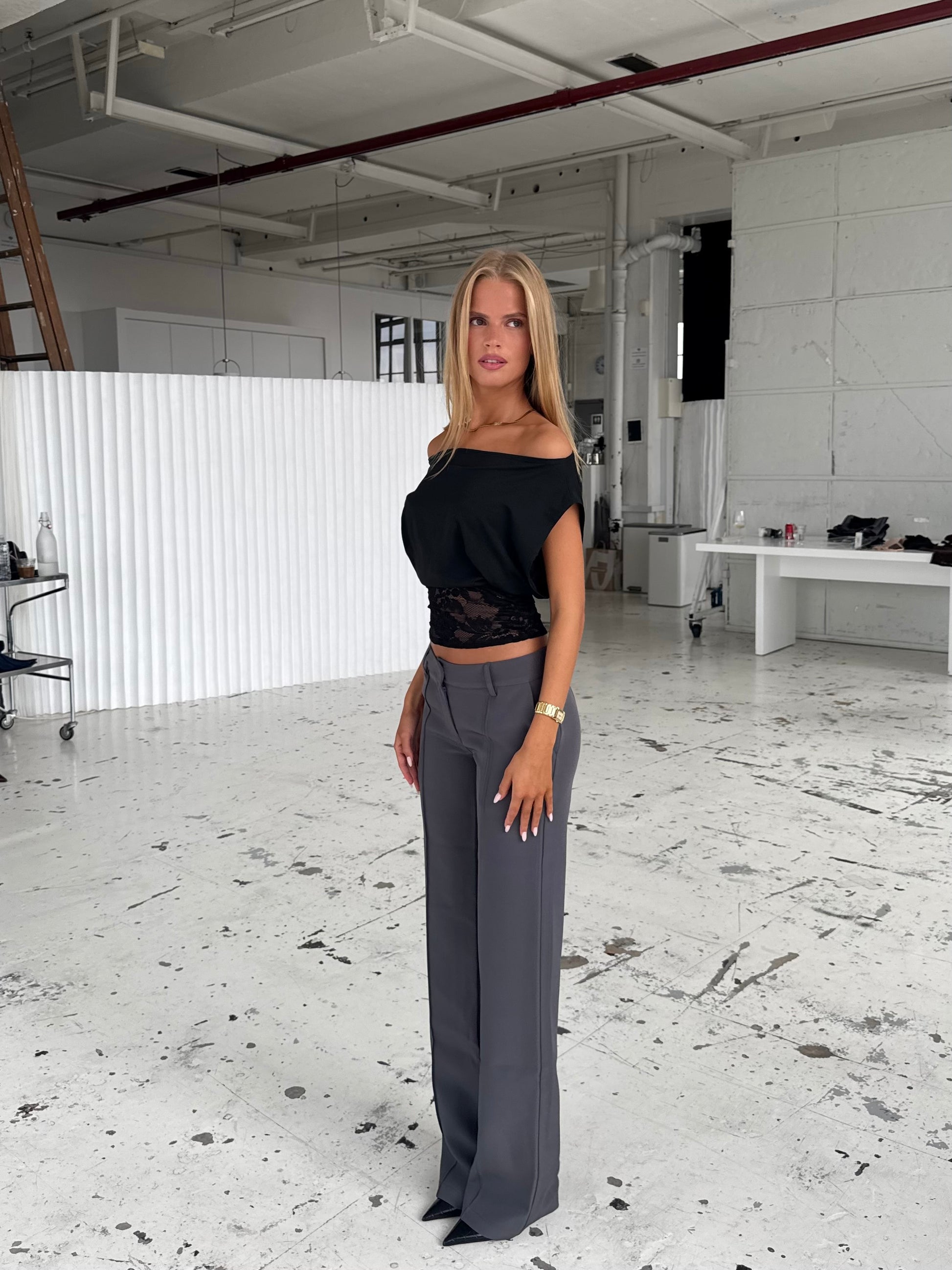 TALL Vera Wide low waist bukser - mørk grå