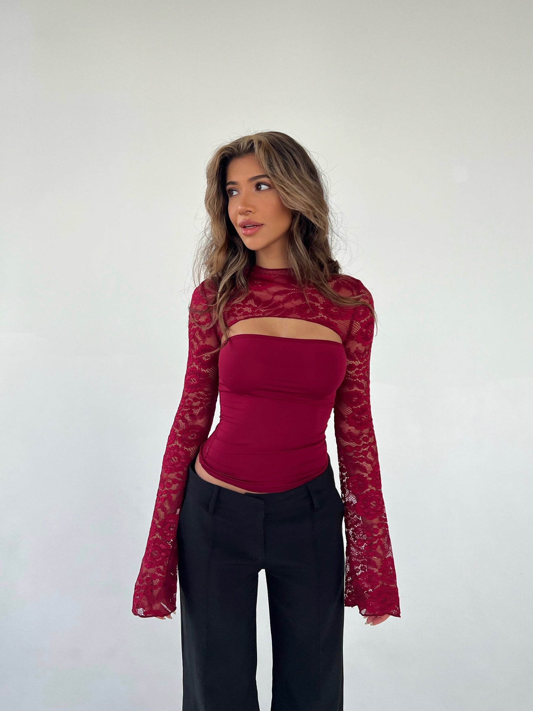 Lara Lace Top Mork Bla