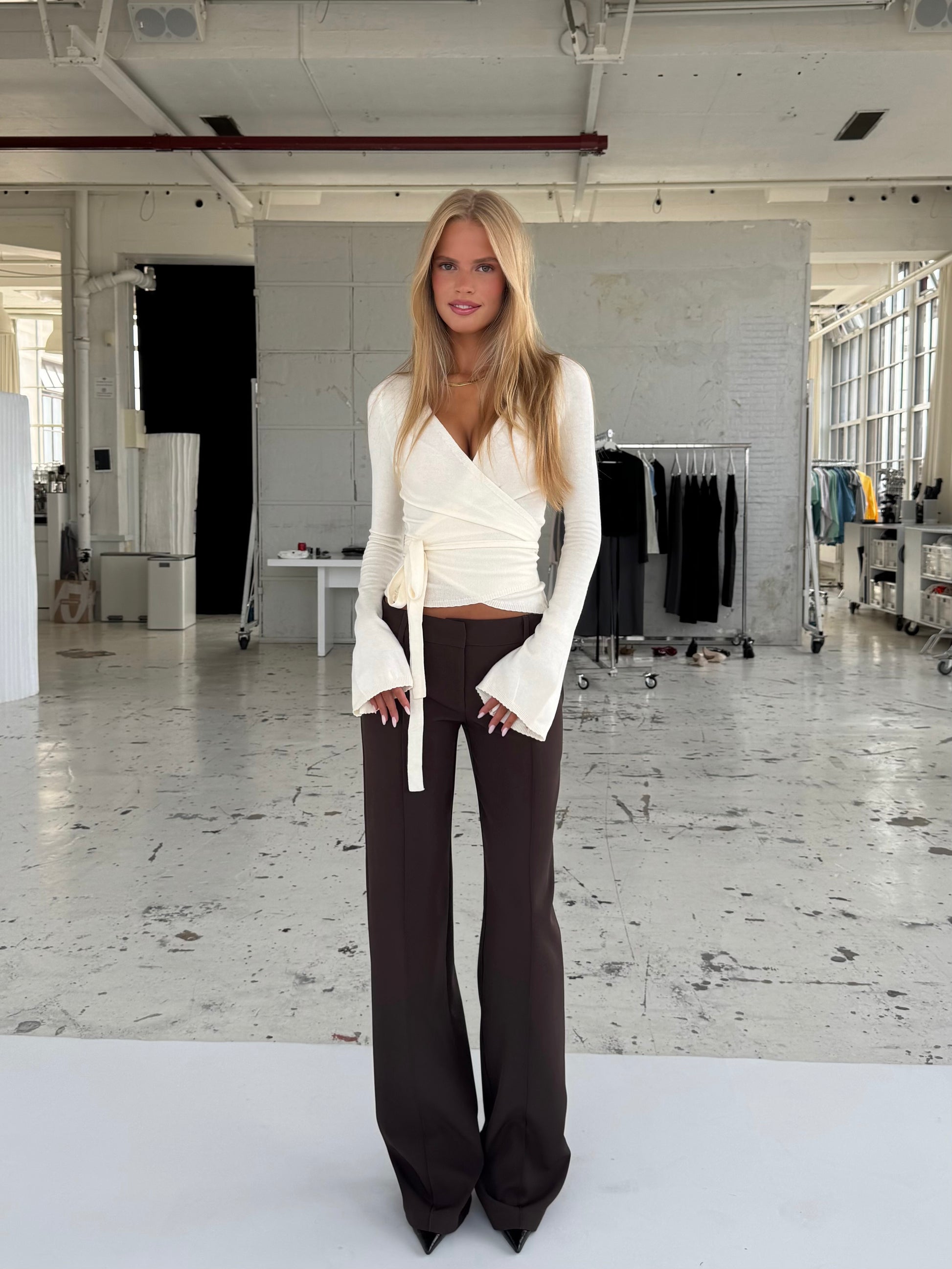 TALL Vera Wide low waist bukser - mørk brun