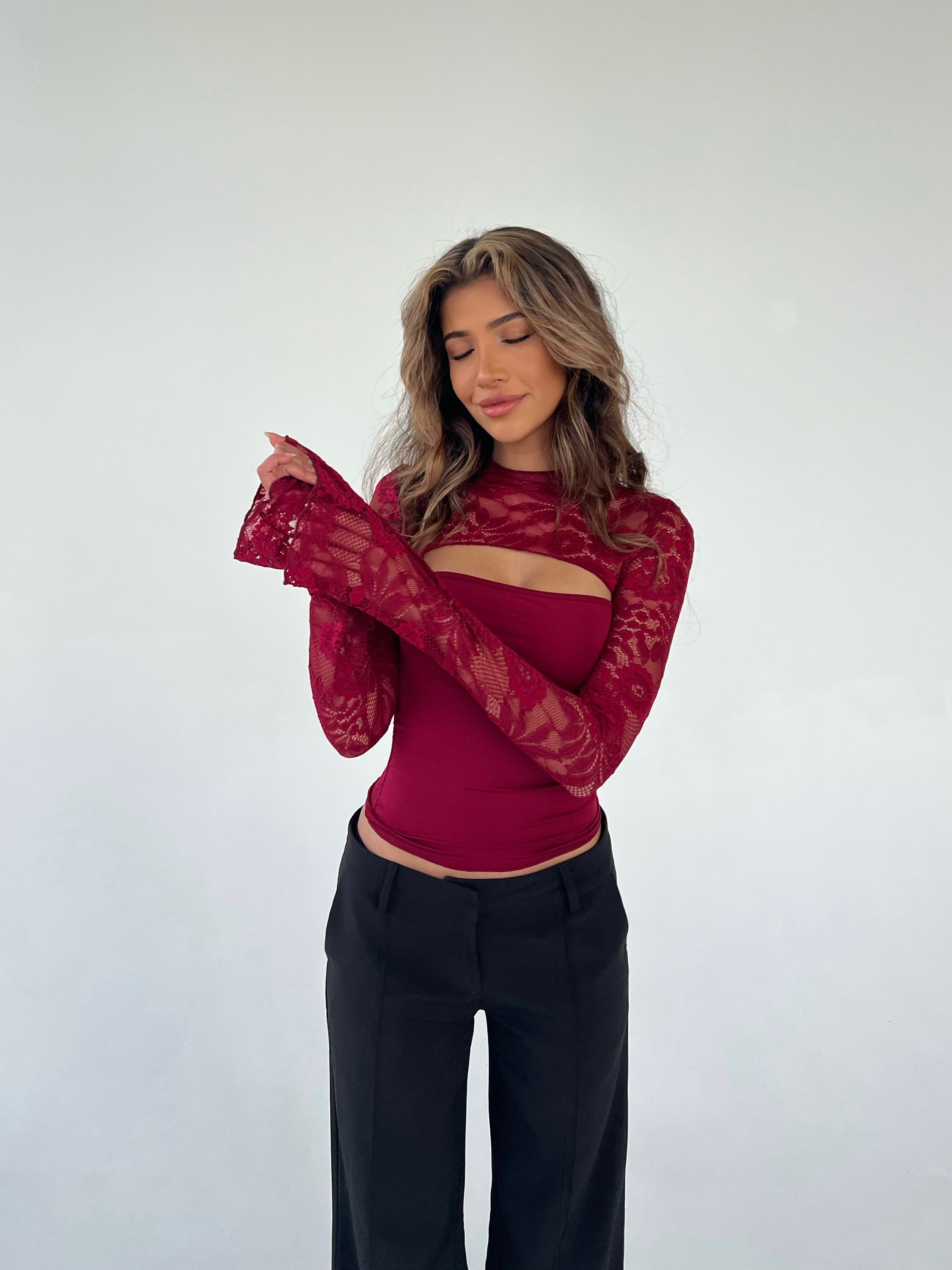 Lara lace long sleeve top - mørk rød – VENDERBY'S