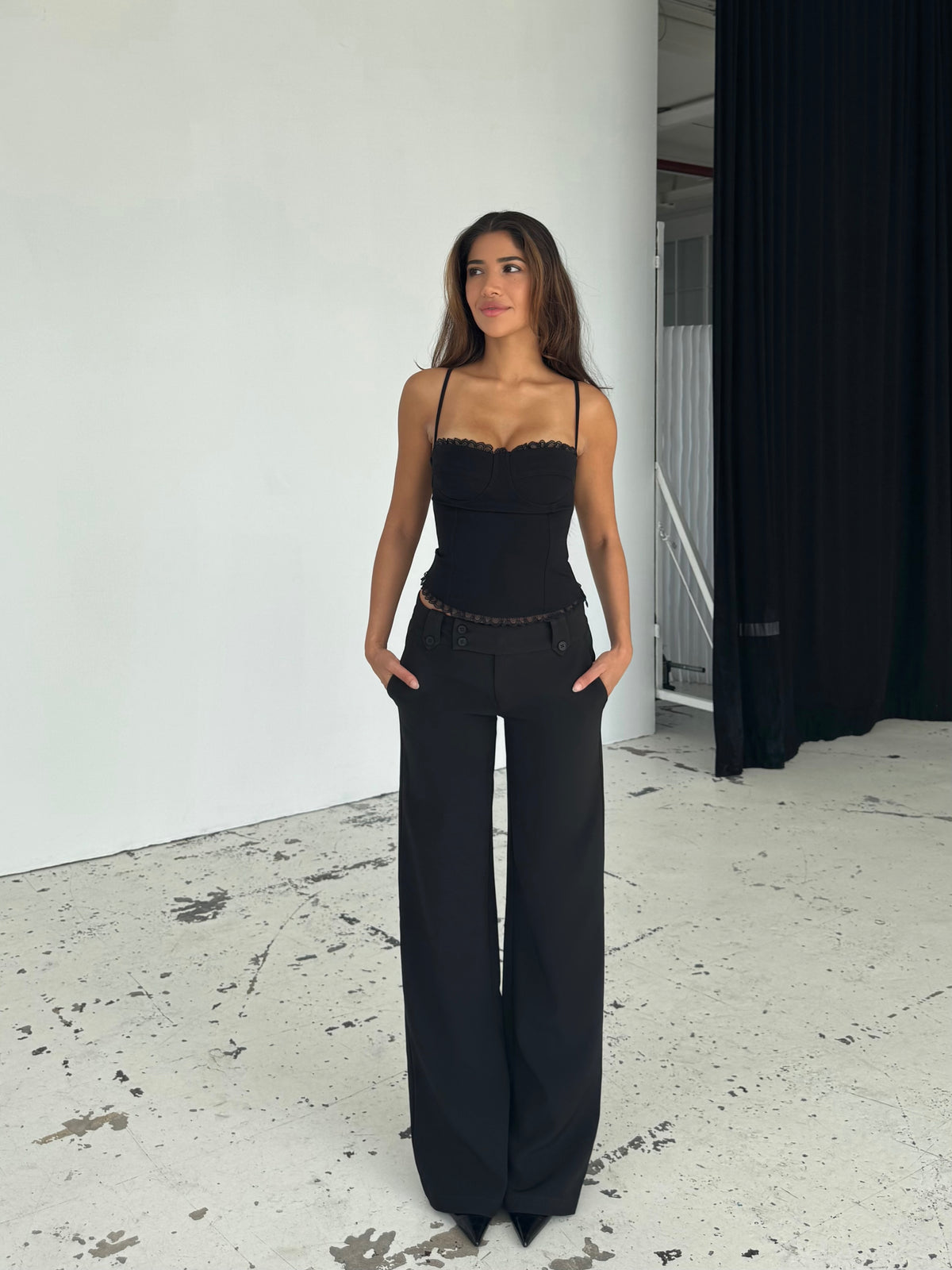 Button low waist bukser - sort