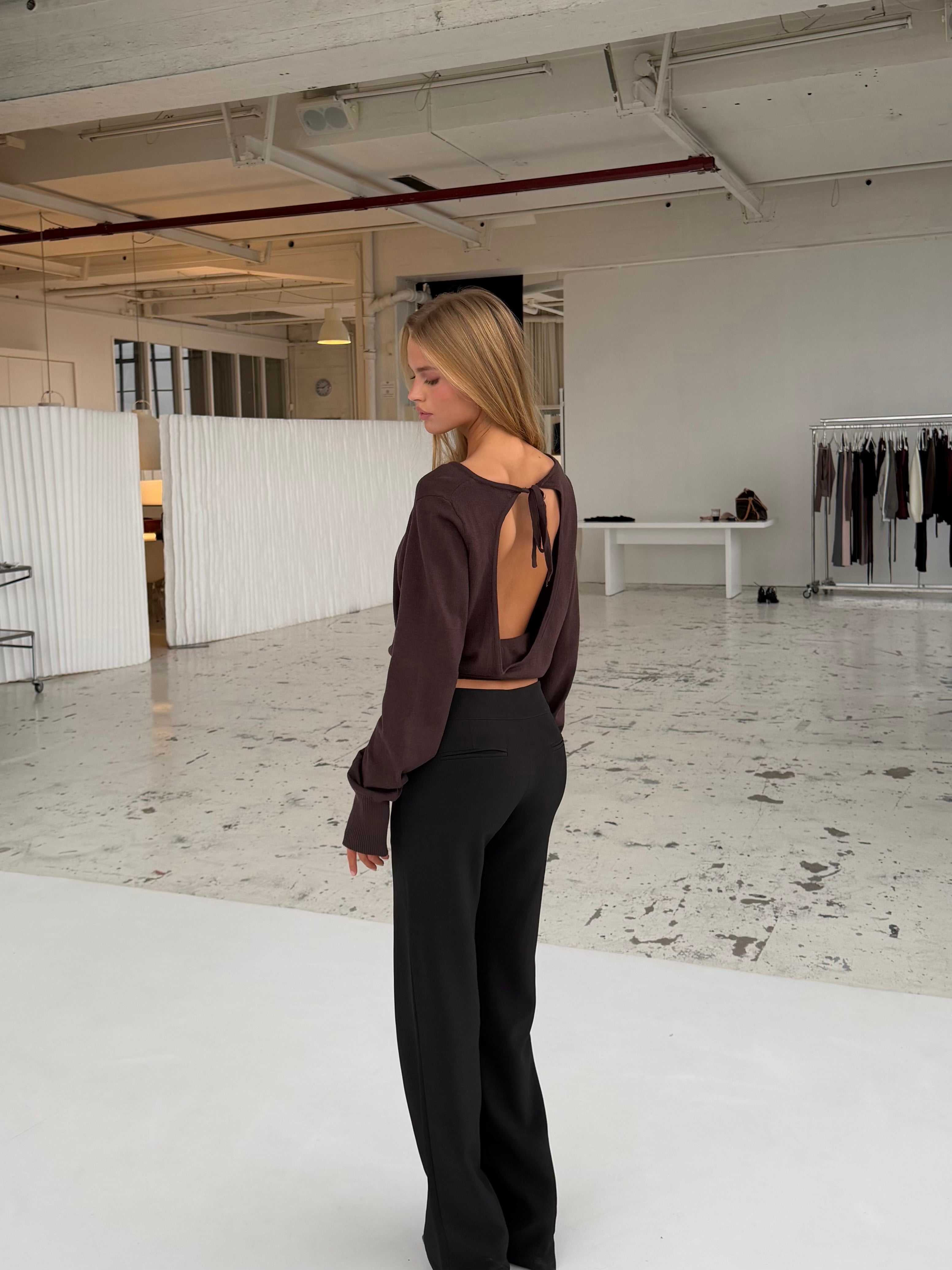 Open back knit top - mørk brun